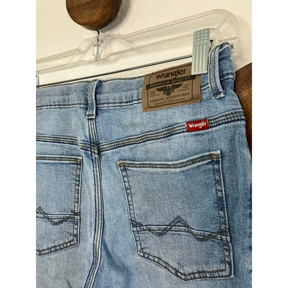 Wrangler Boys Size‎ 14 Light Wash Distressed Knees Adjustable Waist